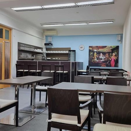 Hotel Rada Ostrava Extérieur photo